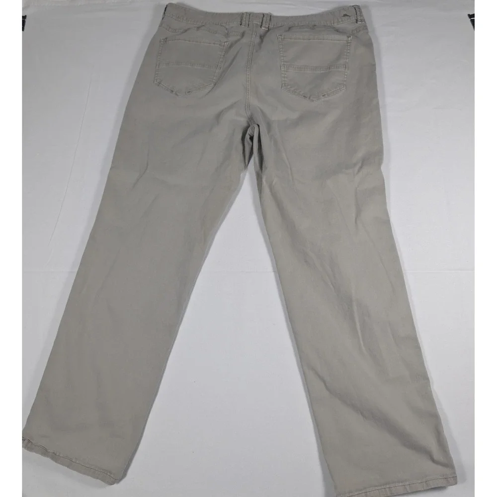 Tommy Bahama Mens Relaxed Fit Chino Pants Tan Khaki Stretch Cotton 40x30 - Picture 2 of 9